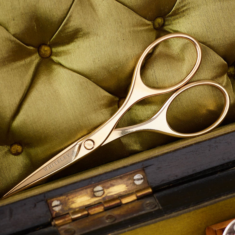 4” Stork Embroidery Scissors